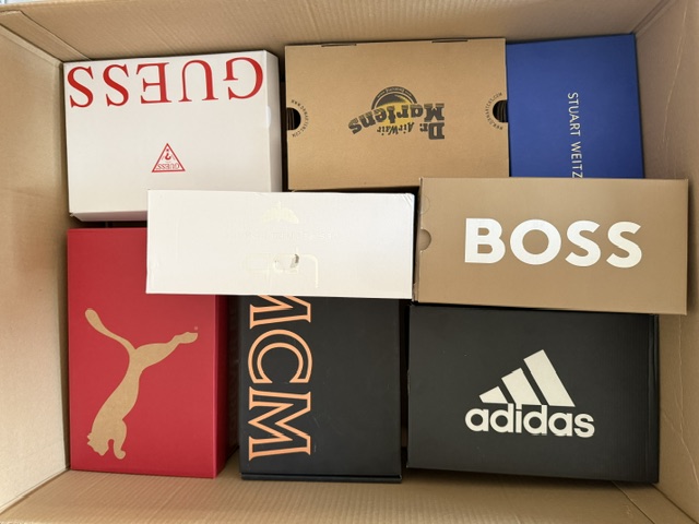 Box z butami